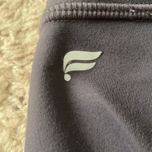Gray Fabletics Leggings - Picture 3 of 3